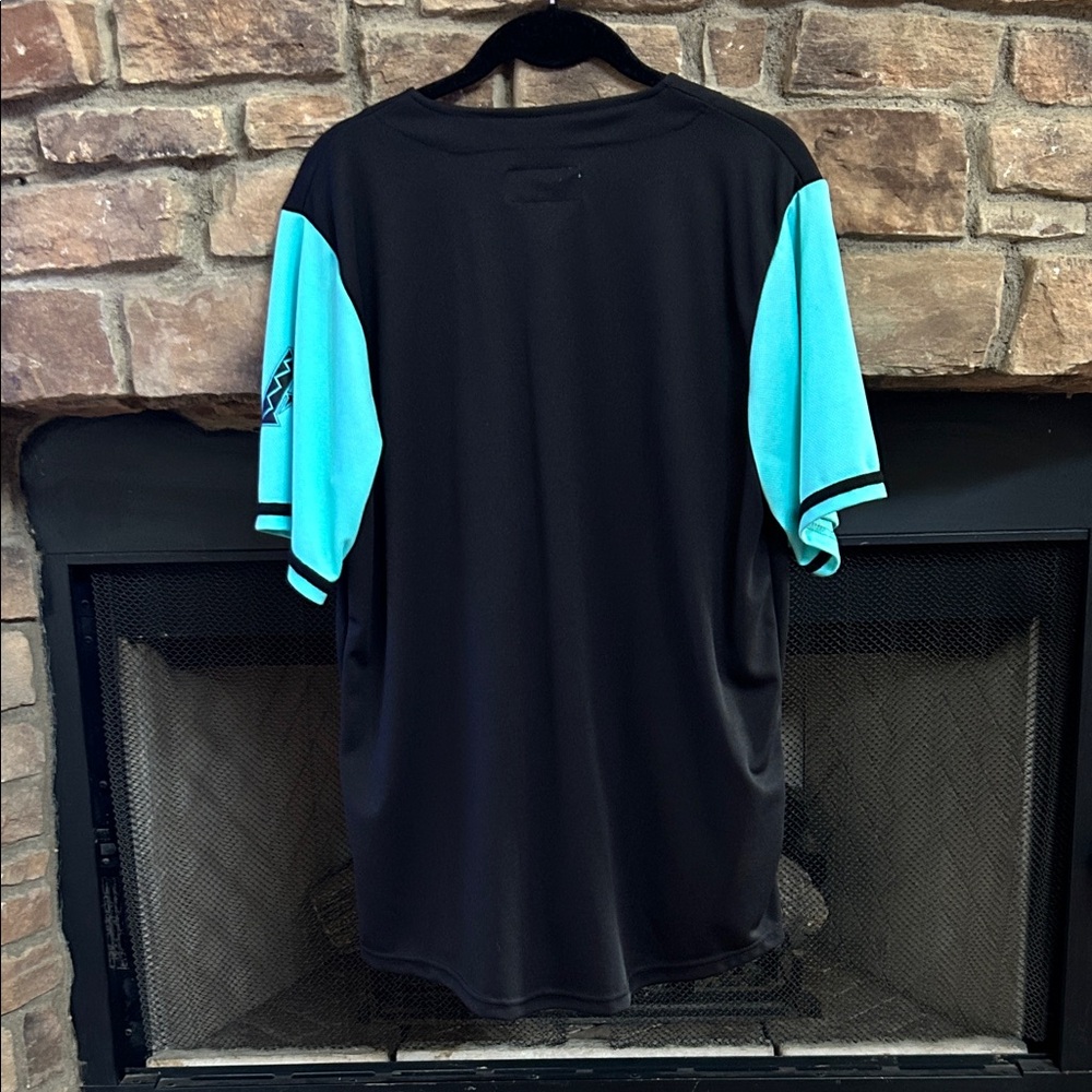 Black and Teal Arizona Diamondbacks Jersey - Picture 6 of 7